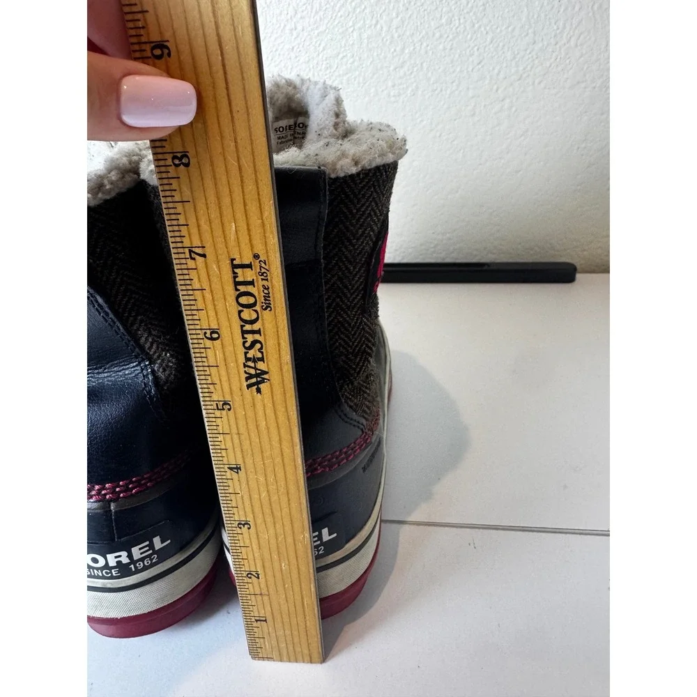 Sorel Winter Carnival Boots Womens 9 Black Herringbone Waterproof Duck Snow